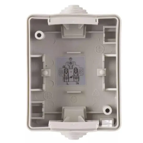 Zásuvka nástěnná, 250V / 16A, IP54