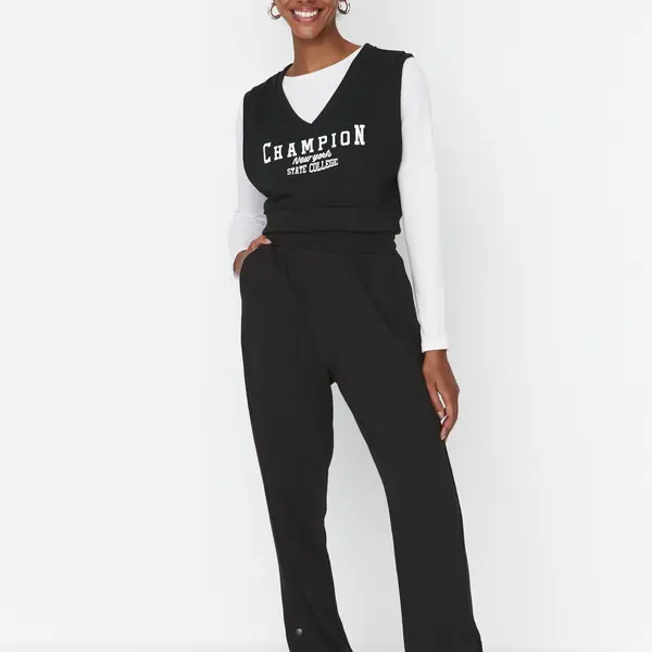 Trendyol Black Snap Detailní Loose Jogger Tlusté pletené tepláky