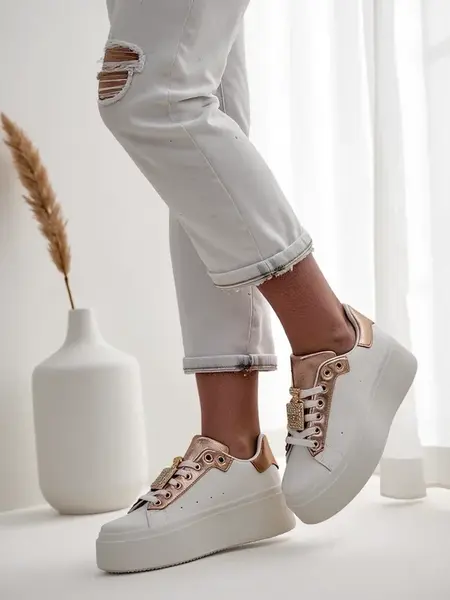 Resti Women's sports sneakers Kisoffi