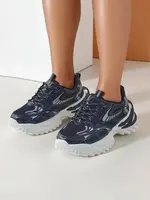 Resti Women's sports sneakers with a thicker sole Annete