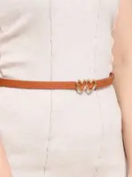 Dámsky opasok s prackou v tvare srdca