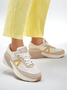 Resti Sports sneakers for women with thicker soles Moderax