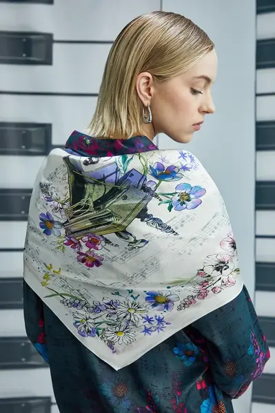 Hedvábný šátek Medicine dámský, více barev