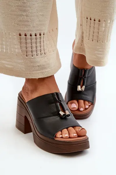 VINCEZA Dámské sandály z eko kůže na platformě a klínu černé Dafira