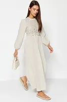 Trendyol Guipure Detaily Tkané Ecru Šaty