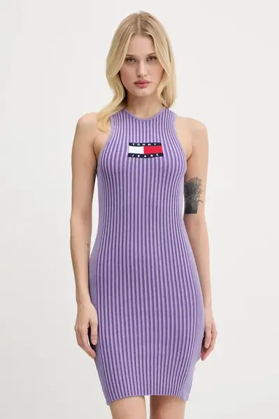 Šaty Tommy Jeans fialová barva, maxi, přiléhavé, DW0DW20877