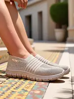 Resti Women's sports moccasins Sortpes