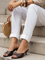 Hnedé lodičky s otvorenou špičkou