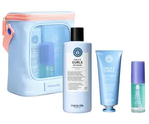 Dárková sada pro kudrnaté a vlnité vlasy Maria Nila Coils  a  Curls + kosmetická taška zdarma + dárek zdarma