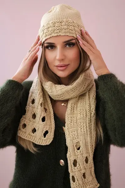 Dámská souprava s šátkem Maja K327 béžová