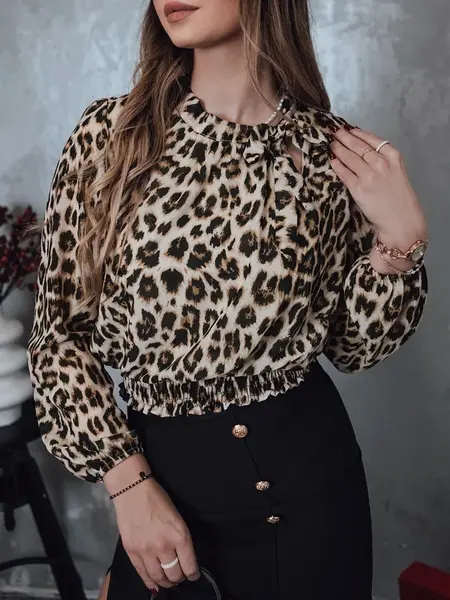 Dámská halenka oversize s leopardím vzorem