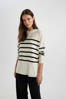 DEFACTO Relax Fit Soft Texture Striped Crew Neck Basic Plain Sweater Tunic