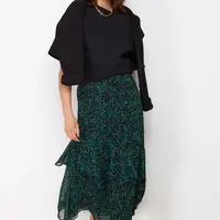 Trendyol zelená sukňa s motívom zvierat a podšívkou