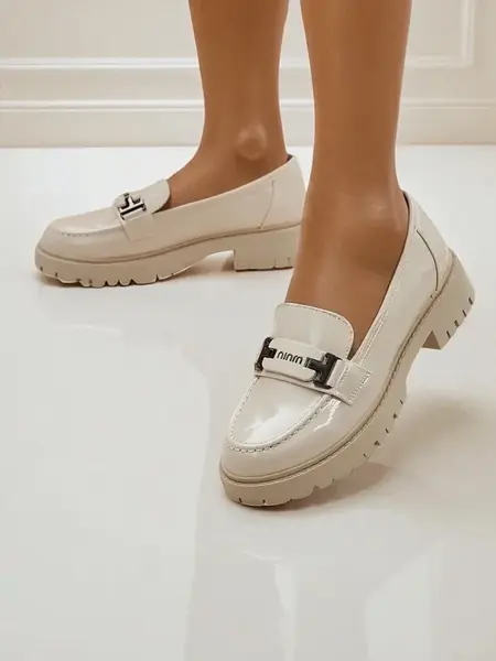 Resti Women's patent loafers Ortide