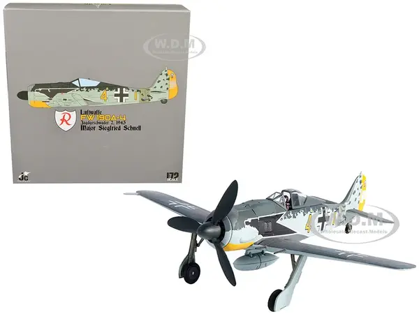 Focke-Wulf FW 190A-4 Fighter Aircraft "Major Siegfried Schnell Luftwaffe JG2 France" (1943) 1/72 Diecast Model by JC Wings
