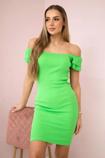 Ribbed dress with pleats light green