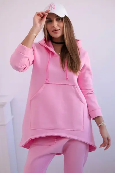 Baggy trousers set in light pink