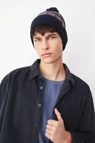 Čepice s vlnou Medicine