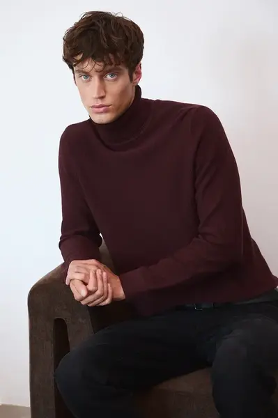 Bavlněný svetr Medicine pánský, hnědá barva, s golfem