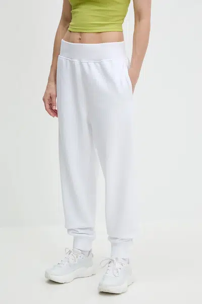 Tepláky Calvin Klein Performance dámské, bílá barva, s aplikací, LVGWS5P608