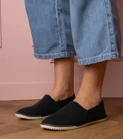 Gemre Black women's slip-on sneakers Tutsi