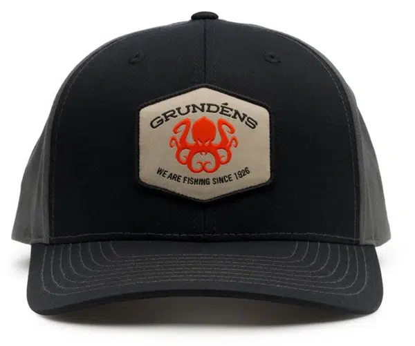 Grundéns kšiltovka kracken trucker black/charcoal