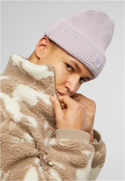 Knitted woolen hat - lilac