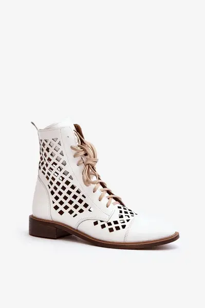 Prezuvky z perforovanej kože Zazoo 2695 biele