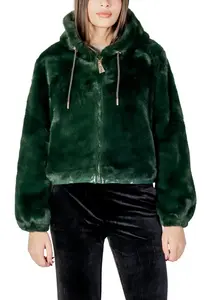 Zelená prešívaná bunda s kapucňou