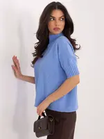 Modrý svetr s krátkým rukávem