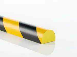 Polyuretanový varovný profil P 40x28 (1ks=1m)