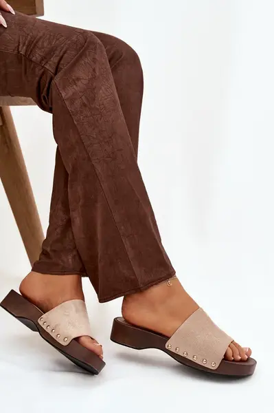 Dámske šľapky s zlatými nitmi Ferinna