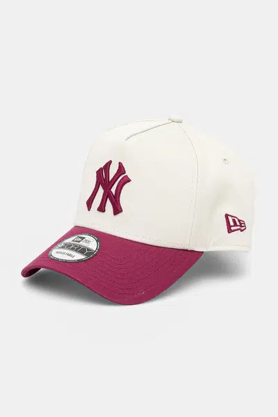 Bavlněná baseballová čepice New Era béžová barva, s aplikací, 60595241
