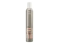 Wella Professionals Extra silná tvarovací pěna na vlasy EIMI Shape Control 500 ml