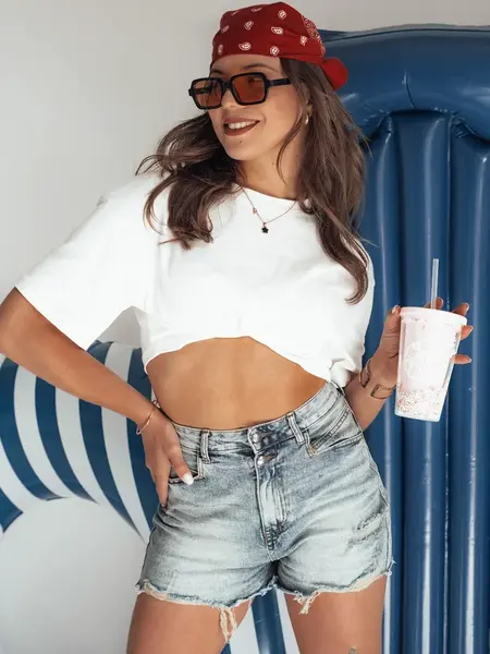 Szorty damskie jeansowe COOL DENIM niebieskie Dstreet