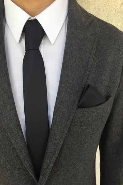 69641 Dewberry Mens Tie and Handkerchief Set-BLACK