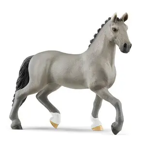 Schleich Hřebec plemene Selle Français