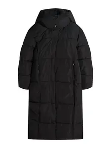 Bershka Zimný kabát  čierna