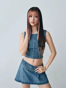 Dámský denimový crop top