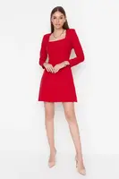 Dámské šaty Trendyol TWOAW23EL00894/Red
