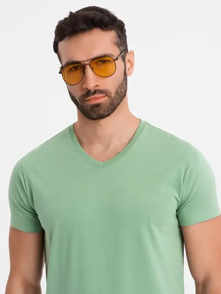 Ombre BASIC men's cotton classic tee with v-neck - green