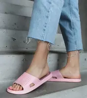 marka niezdefiniowana Pink Foam Timber Flip-Flops