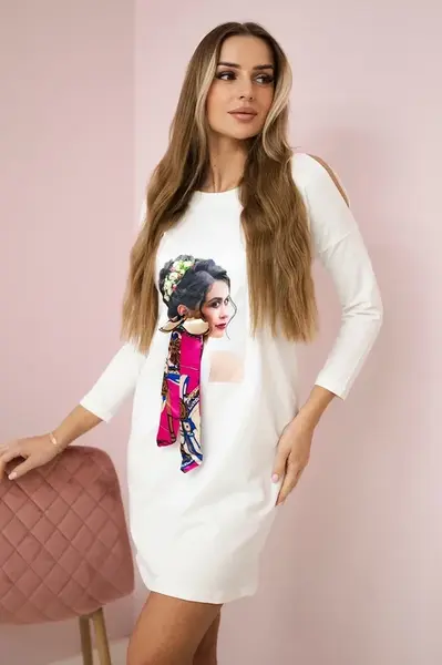 Šaty s grafikou a barevnou mašlí 3D ecru