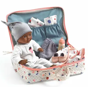 Dárkový kufřík s panenkou The Cerise