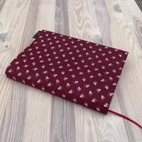 Obal na knihu Kvítky na bordó