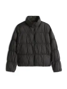 Tommy Jeans Zimná bunda  čierna