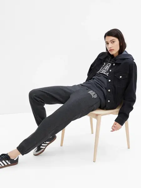 GAP Dámské Tepláky s logem  463492-05 Veľkosť: M REG