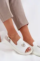 Dámské kožené sandály s ozdobou Vinceza