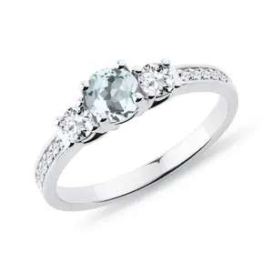Zlatý prstienok s akvamarínom a diamantmi KLENOTA
