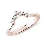 Chevron prsten se sedmi brilianty v růžovém zlatě KLENOTA